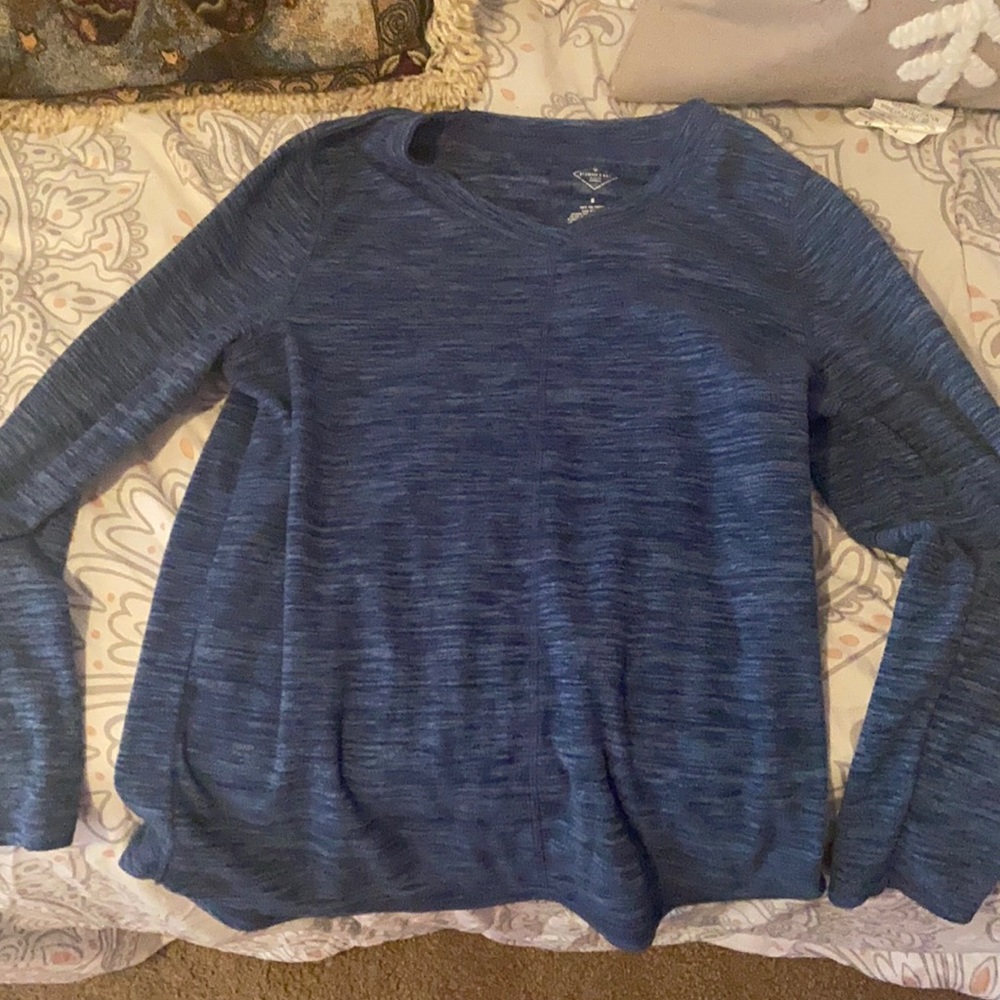 Long sleeve sweater like top